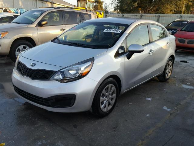 KNADM4A32F6529037 - 2015 KIA RIO LX SILVER photo 2