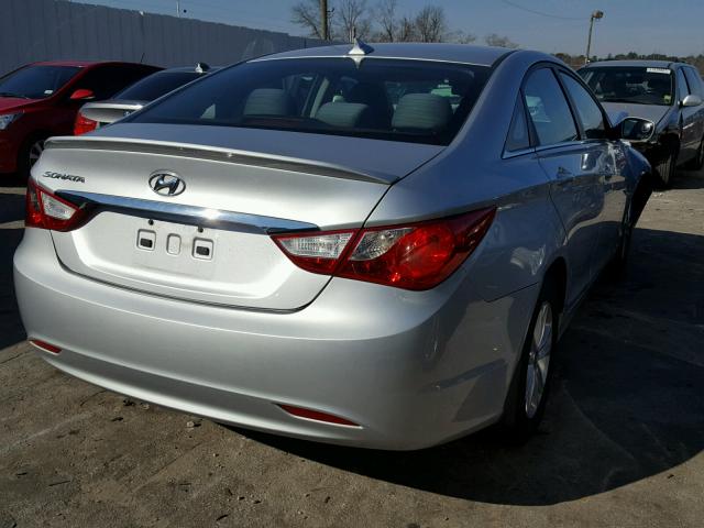 5NPEB4AC7DH671240 - 2013 HYUNDAI SONATA GLS SILVER photo 4