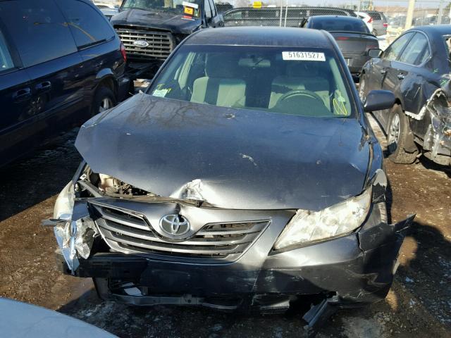 4T4BE46K28R026566 - 2008 TOYOTA CAMRY CE GRAY photo 9