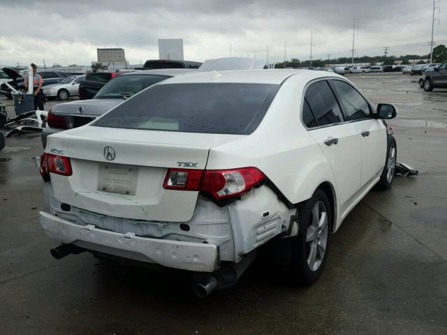 JH4CU26619C028487 - 2009 ACURA TSX WHITE photo 4