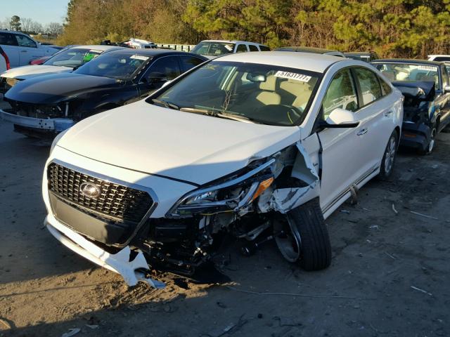 KMHE24L15HA050325 - 2017 HYUNDAI SONATA HYB WHITE photo 2