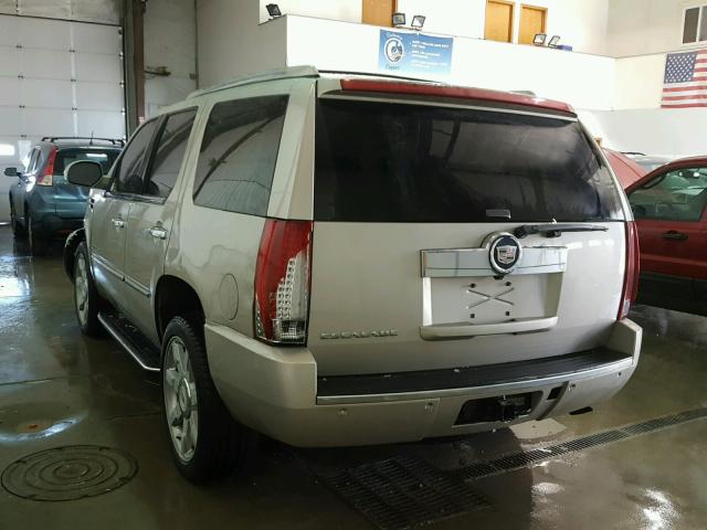 1GYFK63837R175383 - 2007 CADILLAC ESCALADE L SILVER photo 3