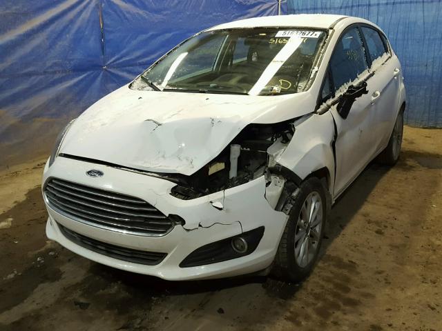 3FADP4EJ7EM100483 - 2014 FORD FIESTA SE WHITE photo 2