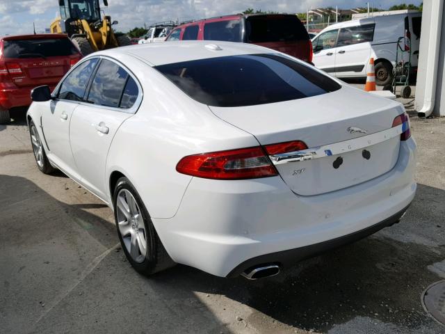 SAJWA0FB8BLR98370 - 2011 JAGUAR XF WHITE photo 3