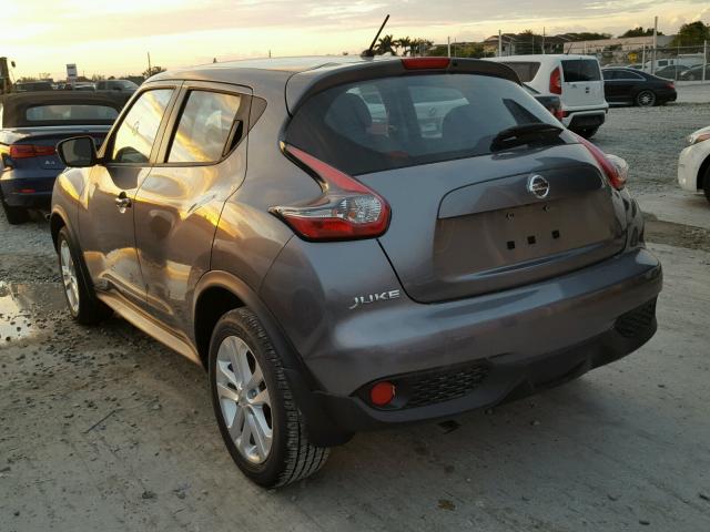 JN8AF5MR8HT700761 - 2017 NISSAN JUKE S GRAY photo 3