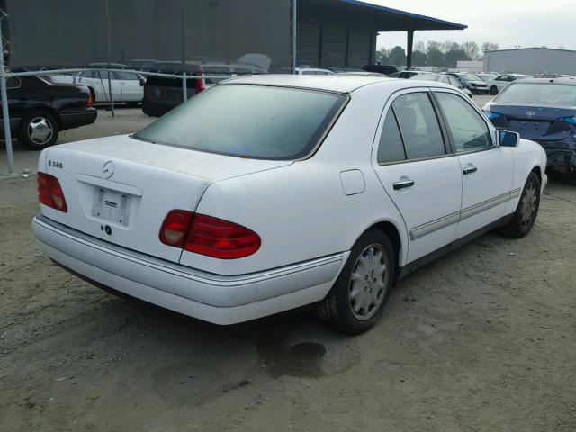 WDBJF55F2VJ025219 - 1997 MERCEDES-BENZ E 320 WHITE photo 4