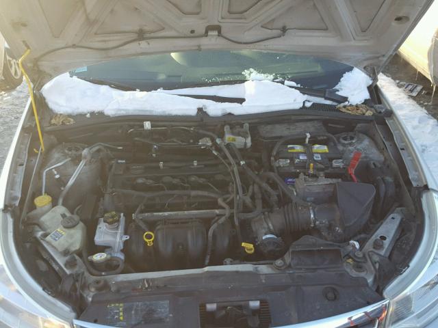 1FAHP36N59W124459 - 2009 FORD FOCUS SES SILVER photo 7