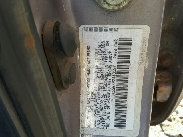 1Y1SK5264VZ418397 - 1997 GEO PRIZM Szary zdjęcie 10