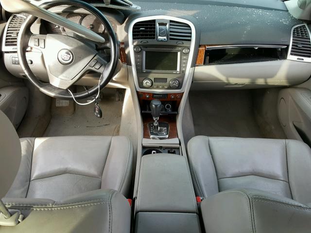 1GYEE637770165907 - 2007 CADILLAC SRX GRAY photo 9