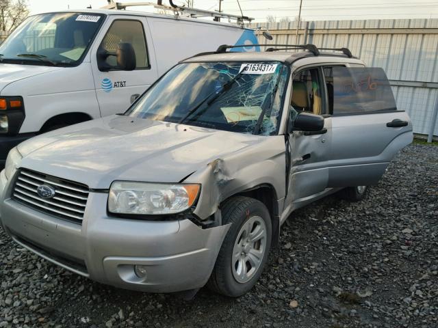 JF1SG63676H702114 - 2006 SUBARU FORESTER 2 SILVER photo 2