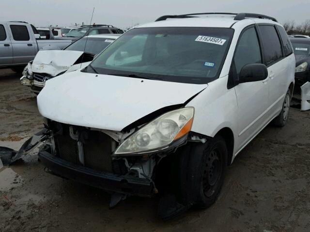 5TDZK23C49S262424 - 2009 TOYOTA SIENNA CE WHITE photo 2