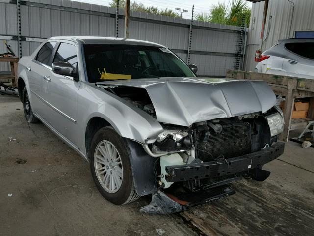 2C3CA5CV3AH306805 - 2010 CHRYSLER 300 TOURIN SILVER photo 1