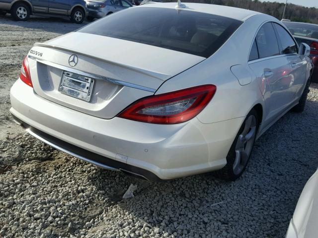 WDDLJ7DB5DA069027 - 2013 MERCEDES-BENZ CLS 550 WHITE photo 4