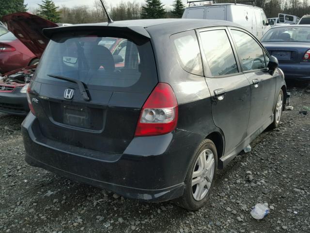 JHMGD37638S007165 - 2008 HONDA FIT SPORT BLACK photo 4