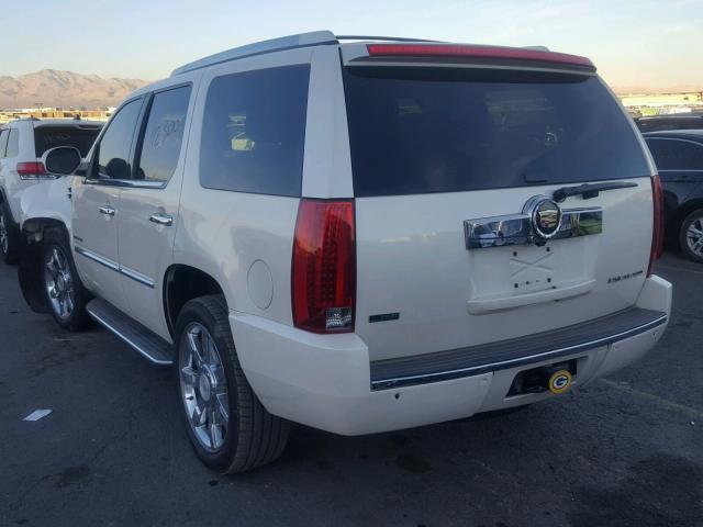 1GYUKBEF6AR247275 - 2010 CADILLAC ESCALADE L WHITE photo 3