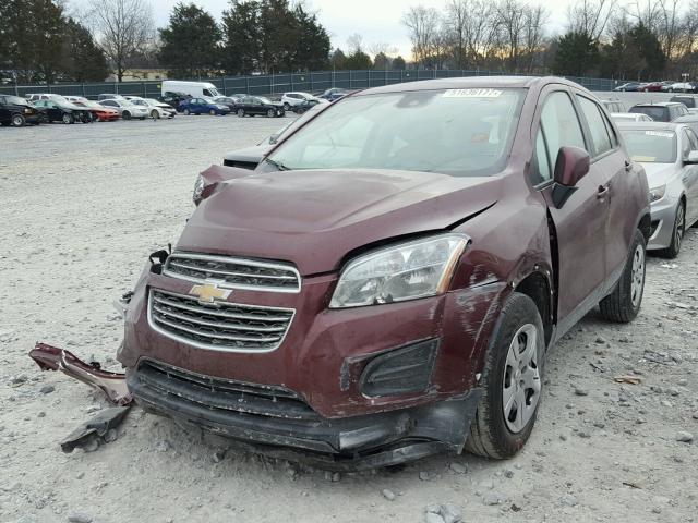 3GNCJKSB1GL159215 - 2016 CHEVROLET TRAX LS MAROON photo 2