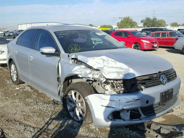 3VWDZ7AJ6BM328785 - 2011 VOLKSWAGEN JETTA SE SILVER photo 1