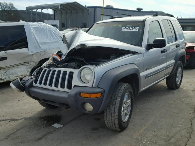 1J8GL48KX2W167977 - 2002 JEEP LIBERTY SP SILVER photo 2