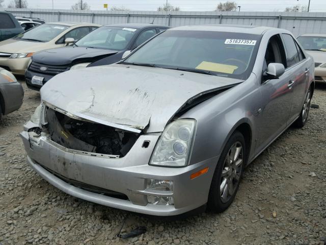 1G6DC67A360124740 - 2006 CADILLAC STS SILVER photo 2