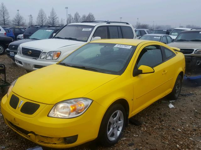 1G2AS18H897123035 - 2009 PONTIAC G5 YELLOW photo 2