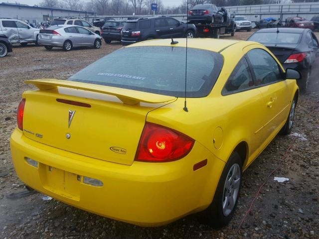 1G2AS18H897123035 - 2009 PONTIAC G5 YELLOW photo 4