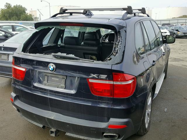 5UXFE8C56AL312453 - 2010 BMW X5 XDRIVE4 BLUE photo 4