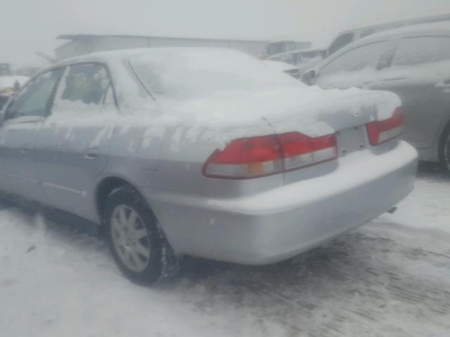 1HGCG56782A011059 - 2002 HONDA ACCORD SE GRAY photo 3