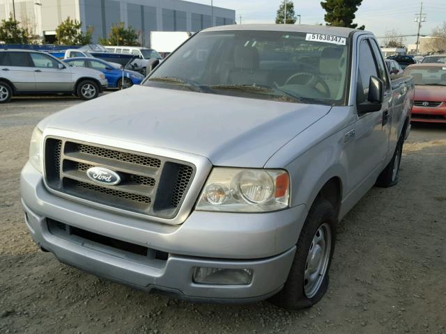 1FTRF12W24NA04850 - 2004 FORD F150 GRAY photo 2