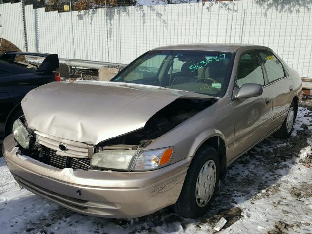 4T1BG22KXXU905827 - 1999 TOYOTA CAMRY CE BEIGE photo 2