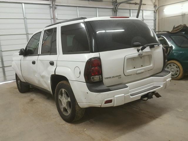 1GNDT13S482225119 - 2008 CHEVROLET TRAILBLAZE WHITE photo 3