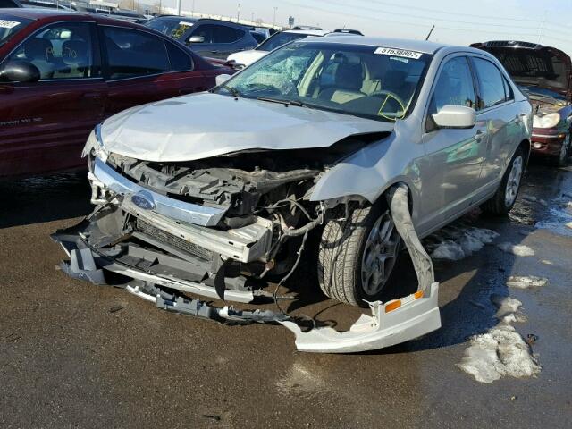 3FAHP0HA4AR145836 - 2010 FORD FUSION SE CREAM photo 2