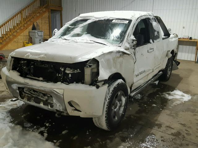 1N6BA06B95N532059 - 2005 NISSAN TITAN XE WHITE photo 2