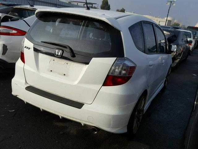 JHMGE8H40AS021165 - 2010 HONDA FIT SPORT WHITE photo 4