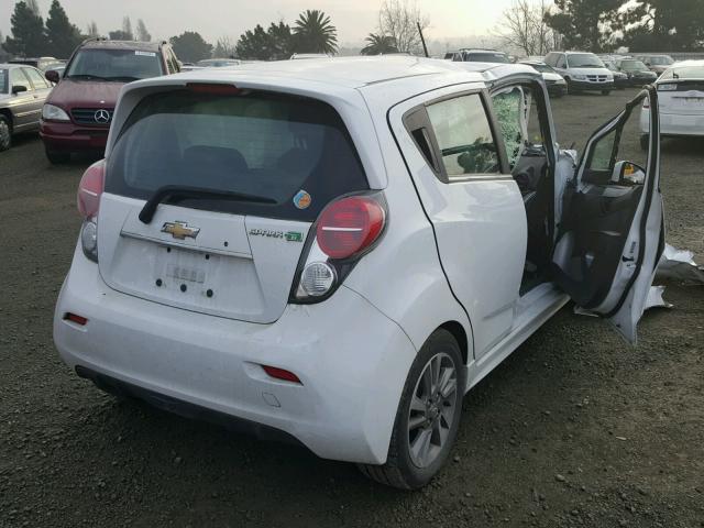 KL8CL6S01FC789053 - 2015 CHEVROLET SPARK EV 2 WHITE photo 4