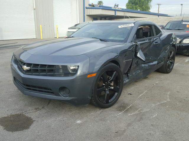 2G1FA1EDXB9138607 - 2011 CHEVROLET CAMARO LS GRAY photo 2