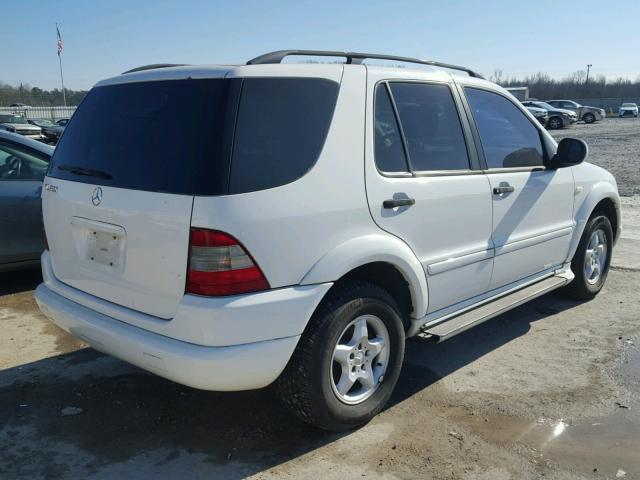 4JGAB54EXYA187430 - 2000 MERCEDES-BENZ ML 320 WHITE photo 4