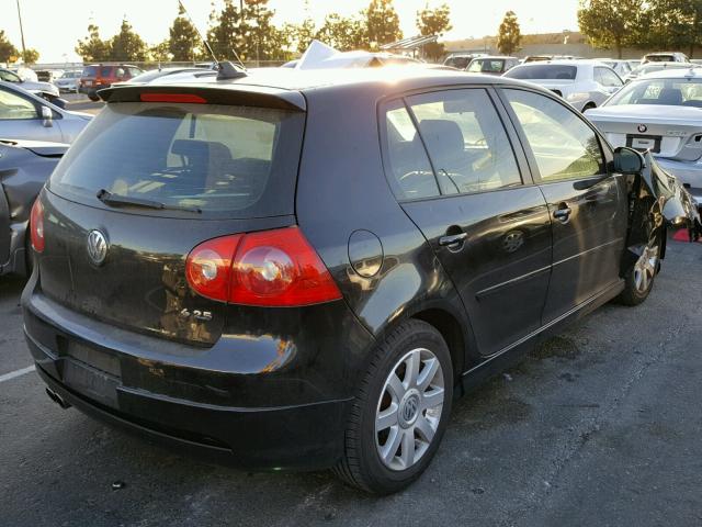 WVWDB71K88W140472 - 2008 VOLKSWAGEN RABBIT BLACK photo 4