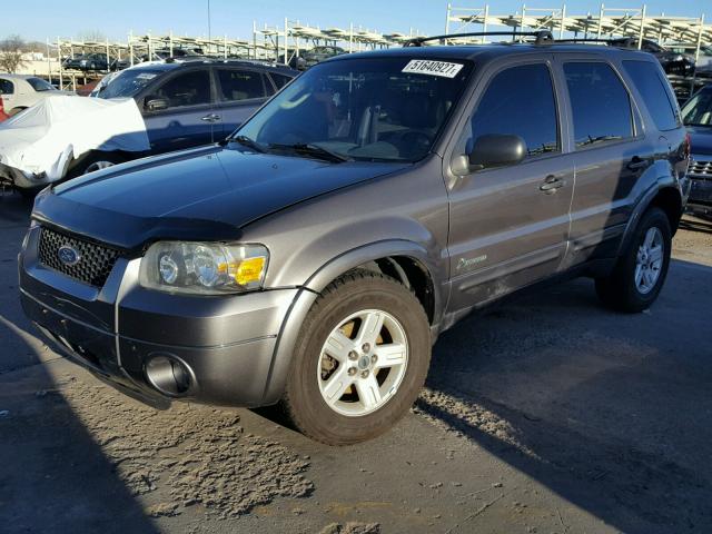 1FMCU96H56KC00156 - 2006 FORD ESCAPE HEV GRAY photo 2