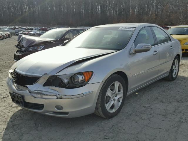 JH4KB16516C000560 - 2006 ACURA RL SILVER photo 2