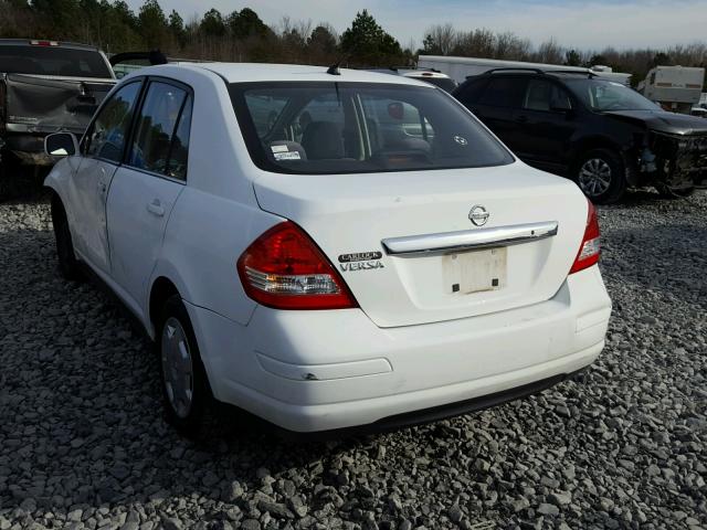 3N1BC11E58L420872 - 2008 NISSAN VERSA S WHITE photo 3