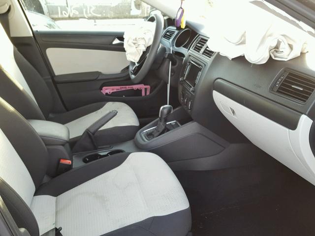 3VW2K7AJ7FM310216 - 2015 VOLKSWAGEN JETTA BASE BROWN photo 5