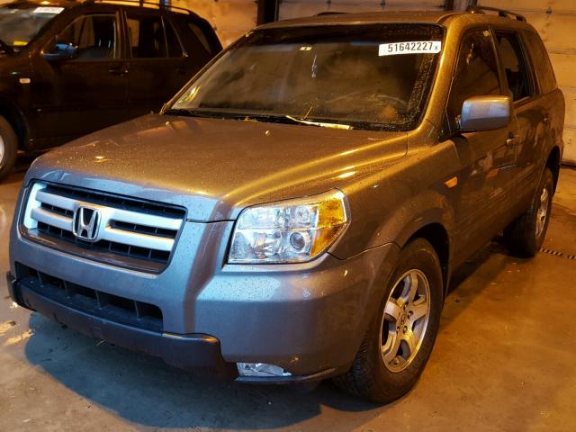 5FNYF18417B029775 - 2007 HONDA PILOT EX SILVER photo 2