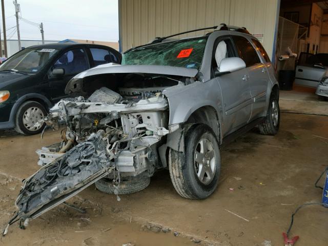 2CKDL43F696253157 - 2009 PONTIAC TORRENT SILVER photo 2