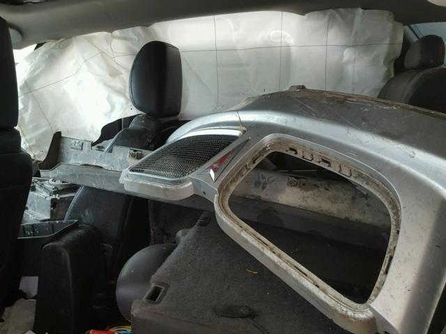 2CKDL43F696253157 - 2009 PONTIAC TORRENT SILVER photo 6