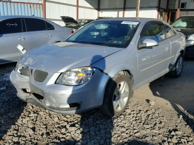 1G2AL15F577237314 - 2007 PONTIAC G5 SILVER photo 2