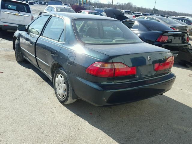 1HGCG5645YA156770 - 2000 HONDA ACCORD LX GREEN photo 3