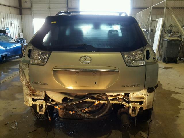 2T2GA31U34C008308 - 2004 LEXUS RX 330 GRAY photo 9