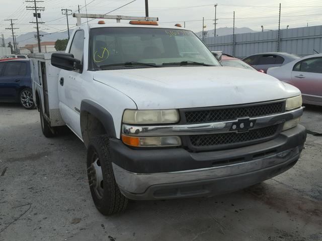 1GBJC34U22E110259 - 2002 CHEVROLET SILVERADO WHITE photo 1