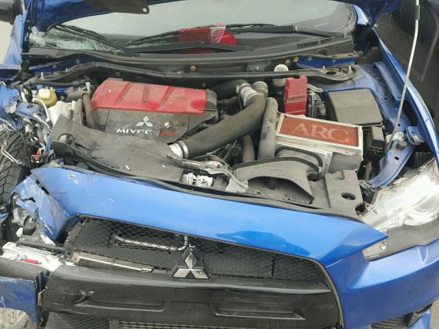 JA32W7FV6FU027738 - 2015 MITSUBISHI LANCER EVO BLUE photo 7