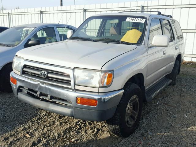 JT3GN86R8V0032212 - 1997 TOYOTA 4RUNNER SR SILVER photo 2